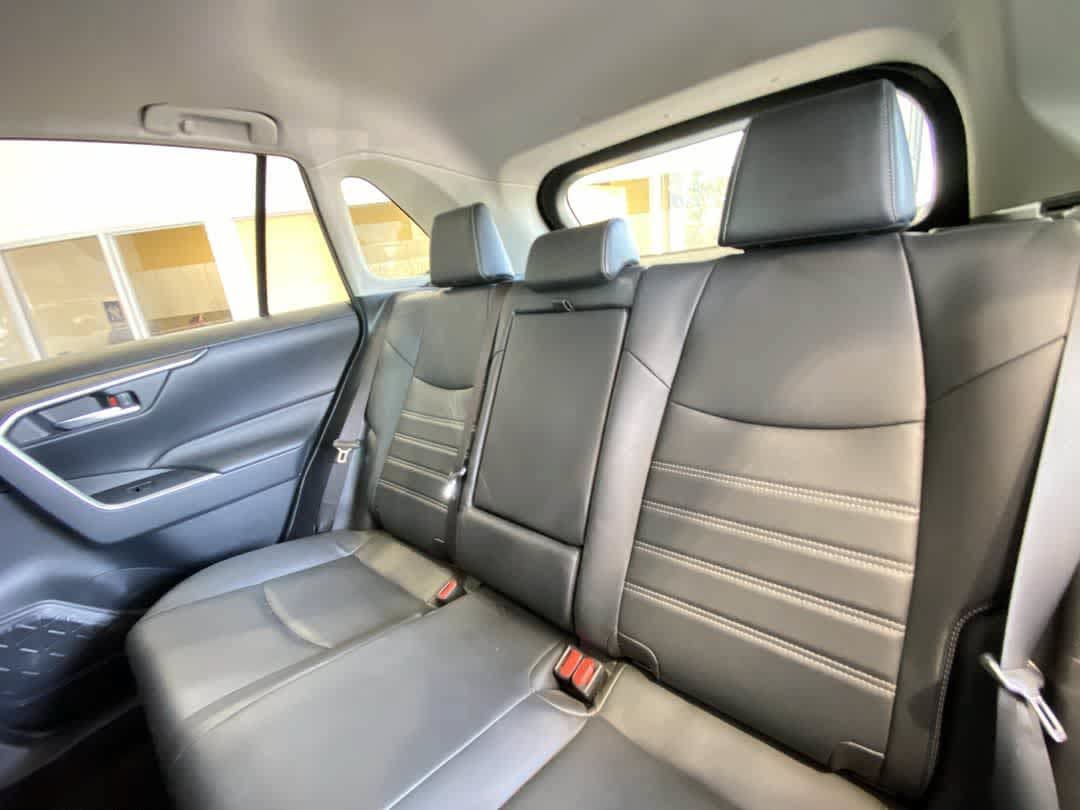 Used 2020 Toyota RAV4 XLE Premium AWD/4WD image 25