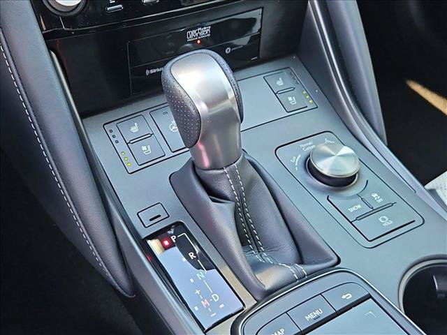 Used 2024 Lexus IS 500 RWD image 18