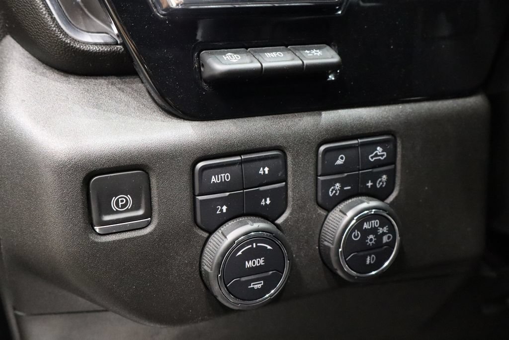 Used 2024 Chevrolet Silverado 3500 High Country w/ High Country Premium Package AWD/4WD image 17