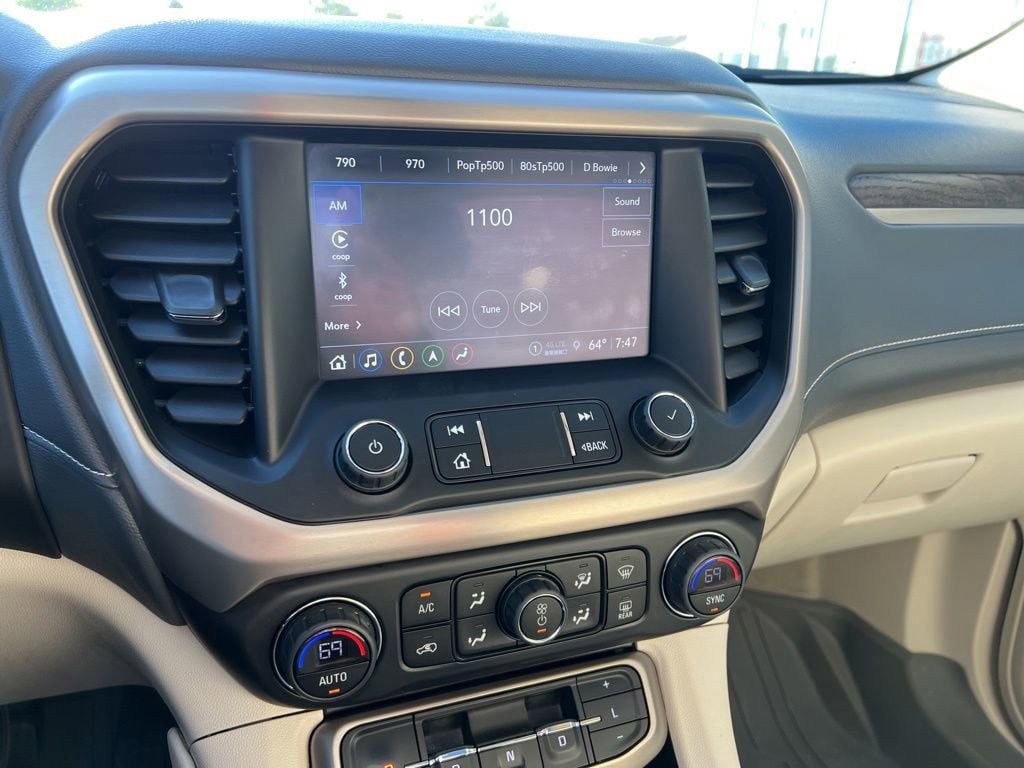 Used 2022 GMC Acadia Denali w/ Denali Technology Package AWD/4WD image 16
