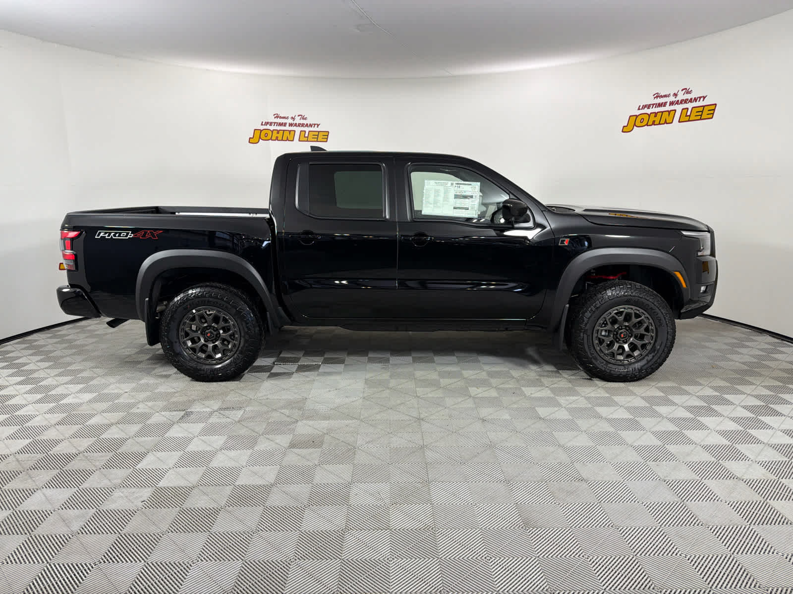 New 2026 Nissan Frontier PRO-4X w/ Pro Premium Package AWD/4WD image 7
