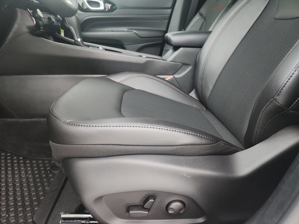 New 2026 Jeep Compass Trailhawk AWD/4WD image 20