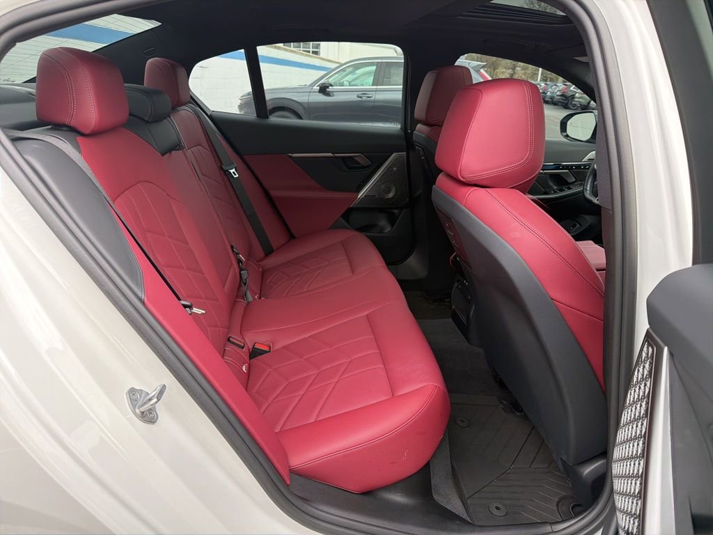 Used 2024 BMW i5 M60 w/ Premium Package image 23