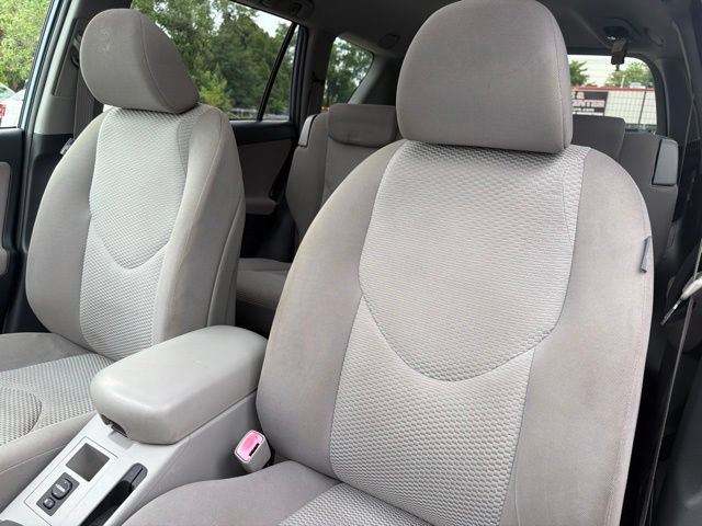 Used 2006 Toyota RAV4 Limited FWD image 15