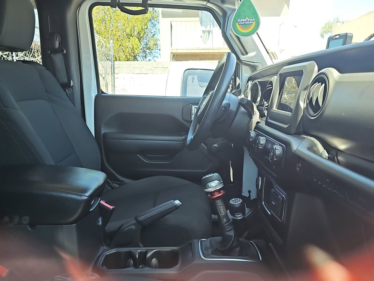 Used 2022 Jeep Wrangler Sport image 8