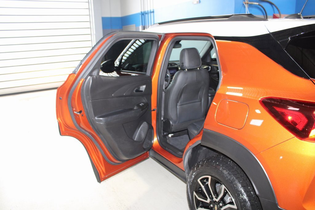 Used 2023 Chevrolet TrailBlazer ACTIV w/ Convenience Package image 16