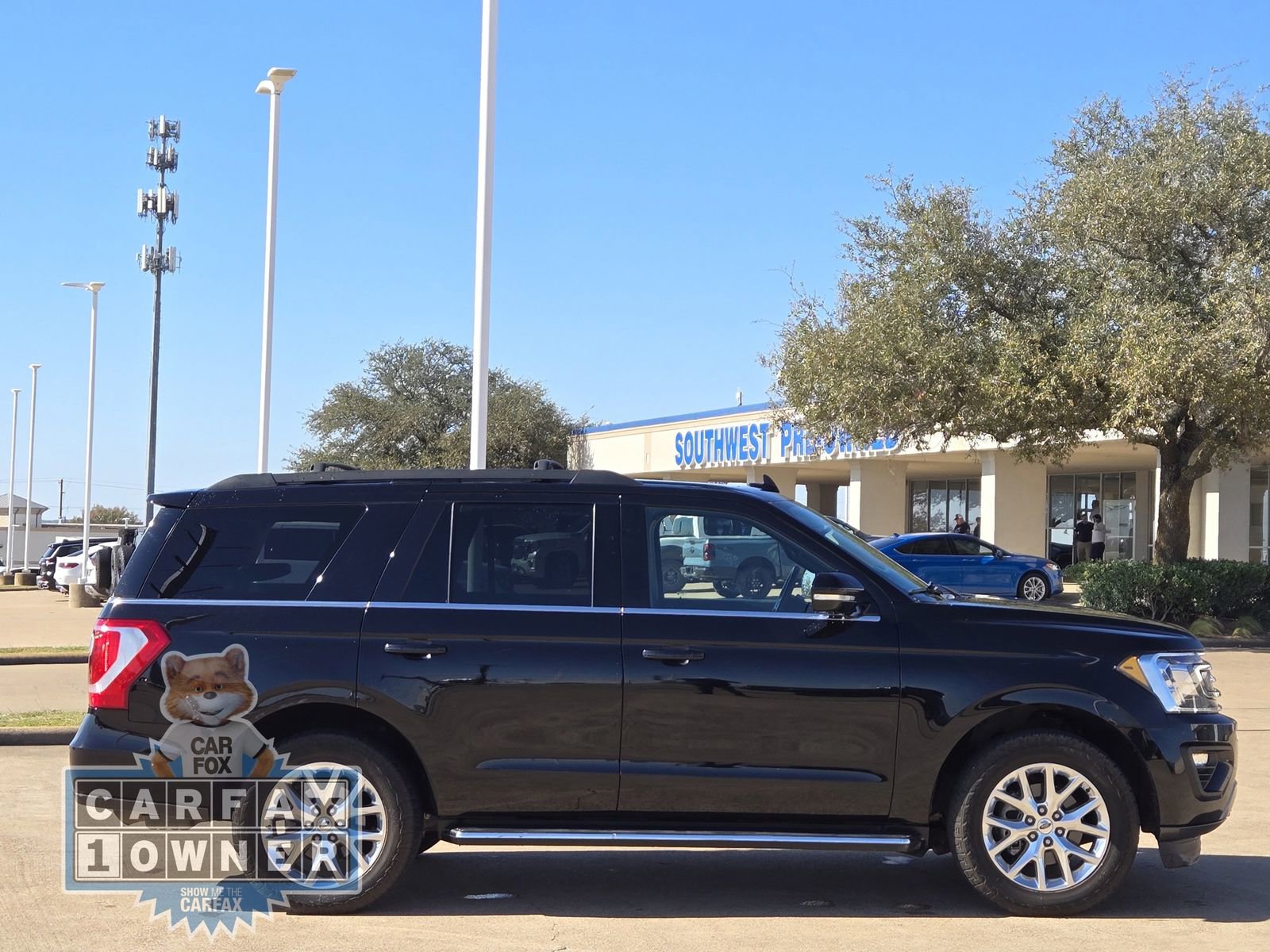 Used 2021 Ford Expedition XLT image 4