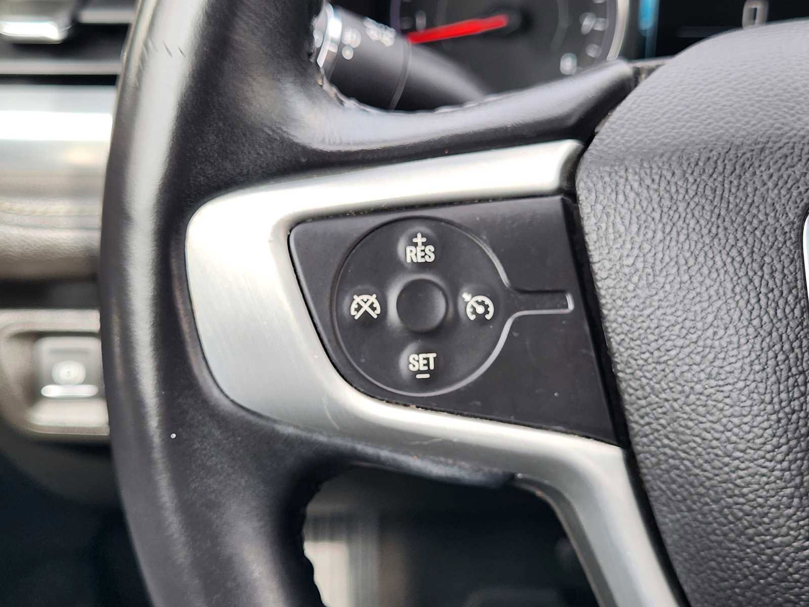 Used 2018 GMC Acadia SLT image 28