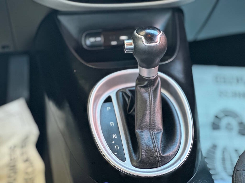 Used 2019 Kia Soul FWD image 9