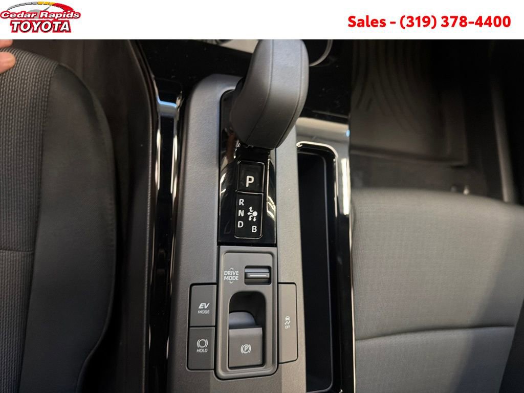 New 2026 Toyota Prius LE image 12