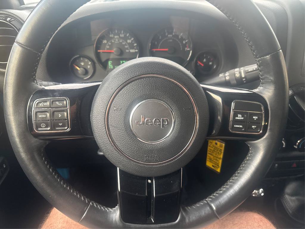 Used 2017 Jeep Wrangler Unlimited Sahara AWD/4WD image 16