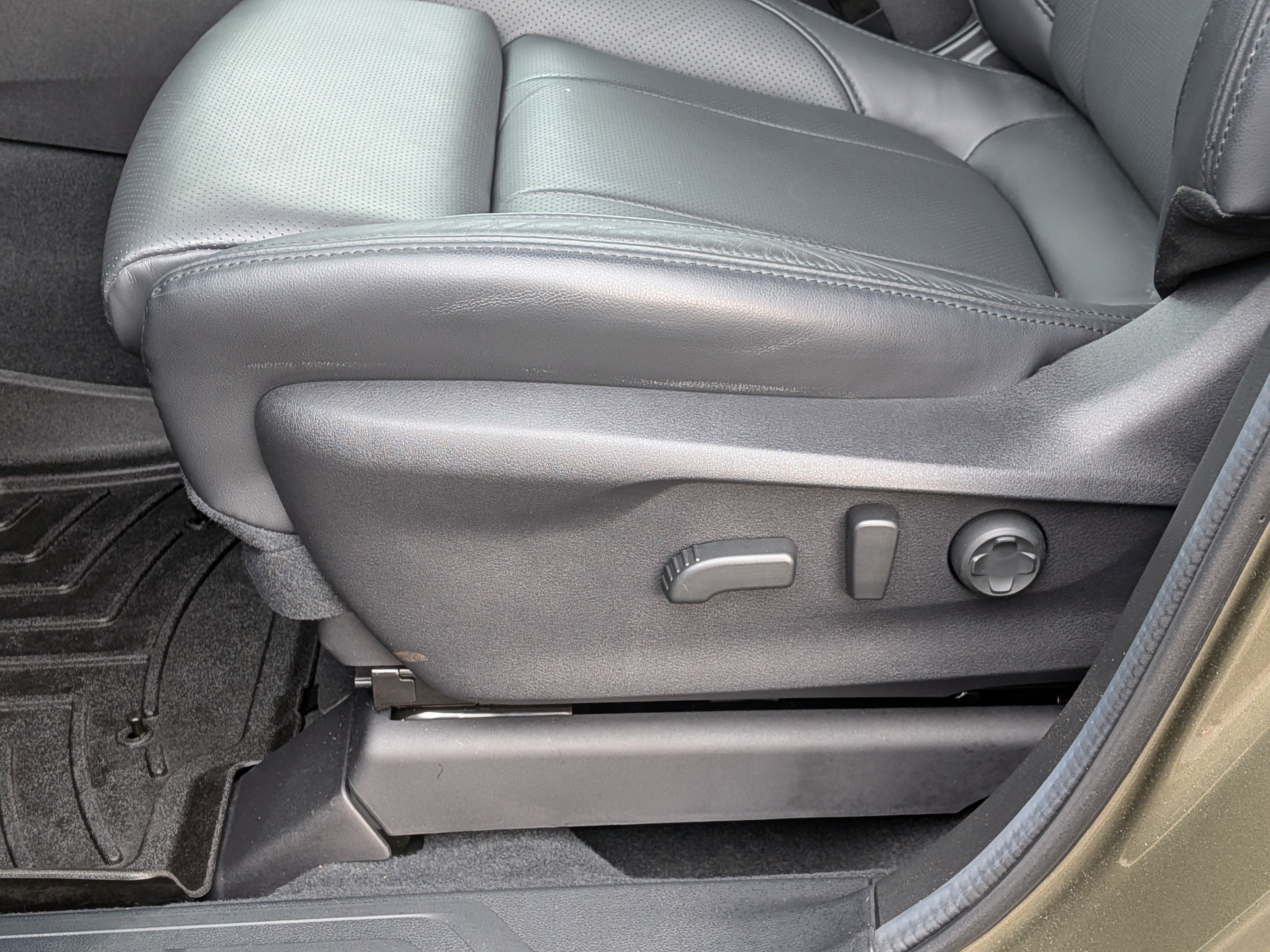 Used 2026 Subaru Ascent Bronze Edition AWD/4WD image 15