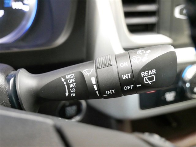 Used 2017 Toyota Highlander XLE image 25