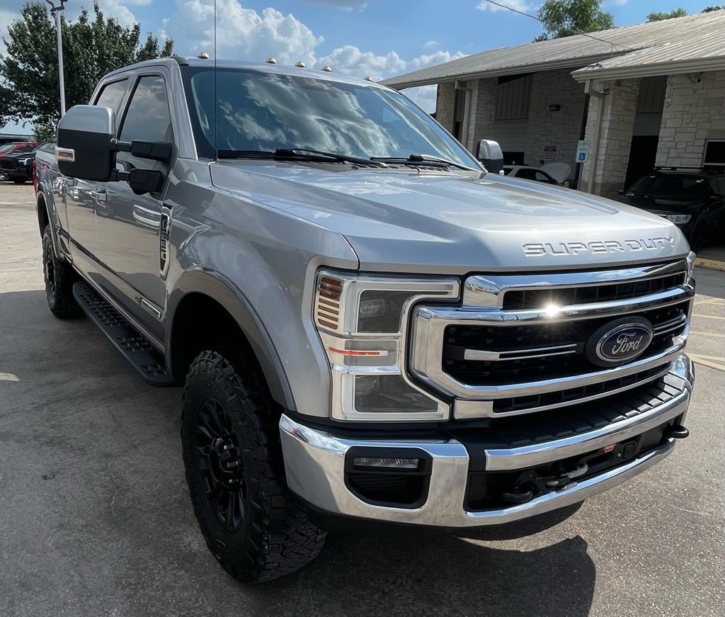 Used 2021 Ford F250 Lariat w/ Tremor Off-Road Package image 3
