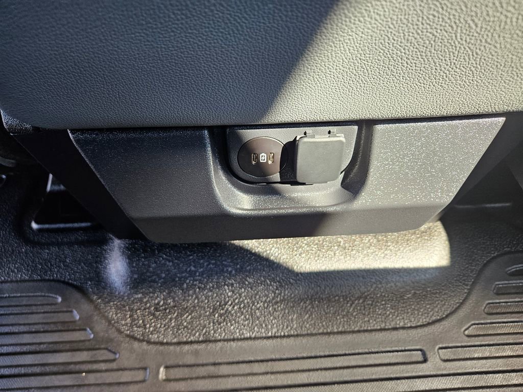 Used 2024 Ford F250 XL RWD image 21