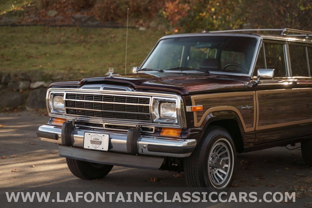 Used 1991 Jeep Grand Wagoneer Base image 68