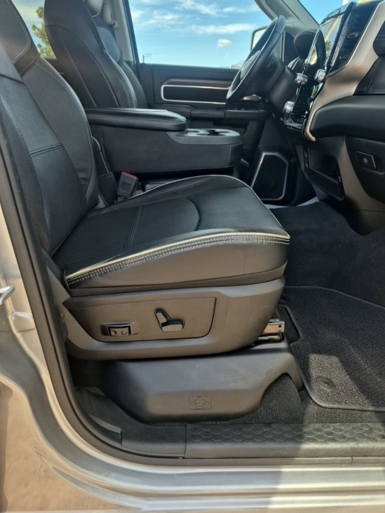 Used 2024 RAM 2500 Laramie image 28