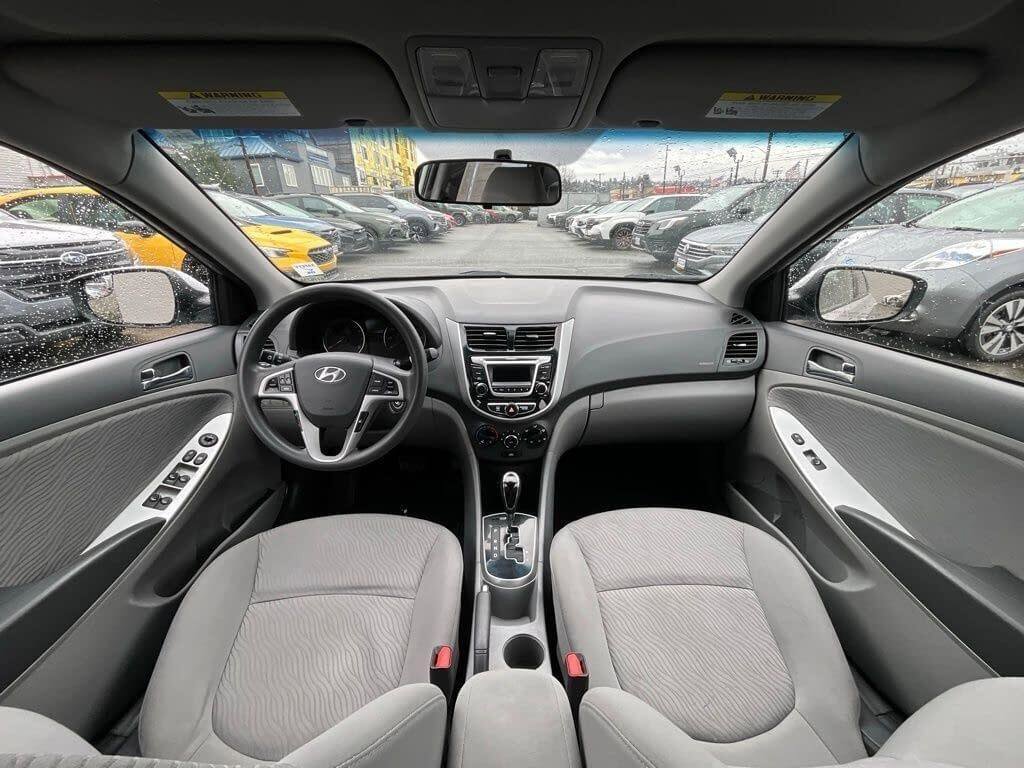 Used 2014 Hyundai Accent GLS w/ Option Group 2 image 14