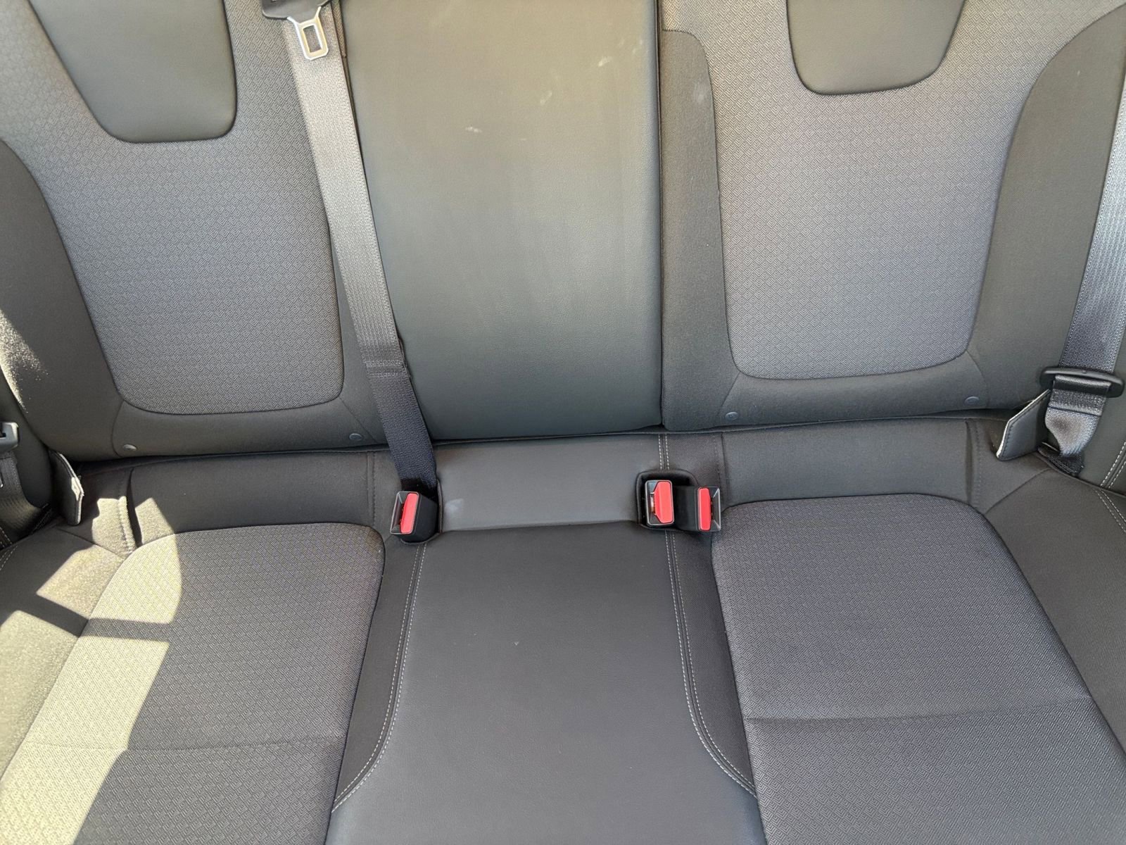 Used 2025 Buick Encore GX Preferred FWD image 37