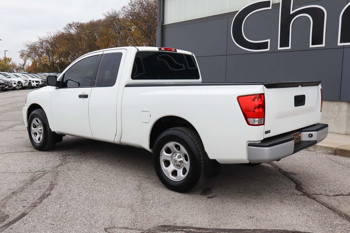Used 2015 Nissan Titan S image 6