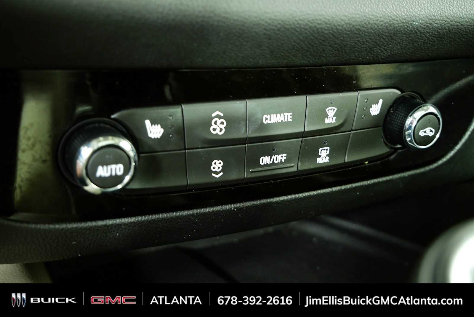 Used 2019 Buick Enclave Essence FWD image 14