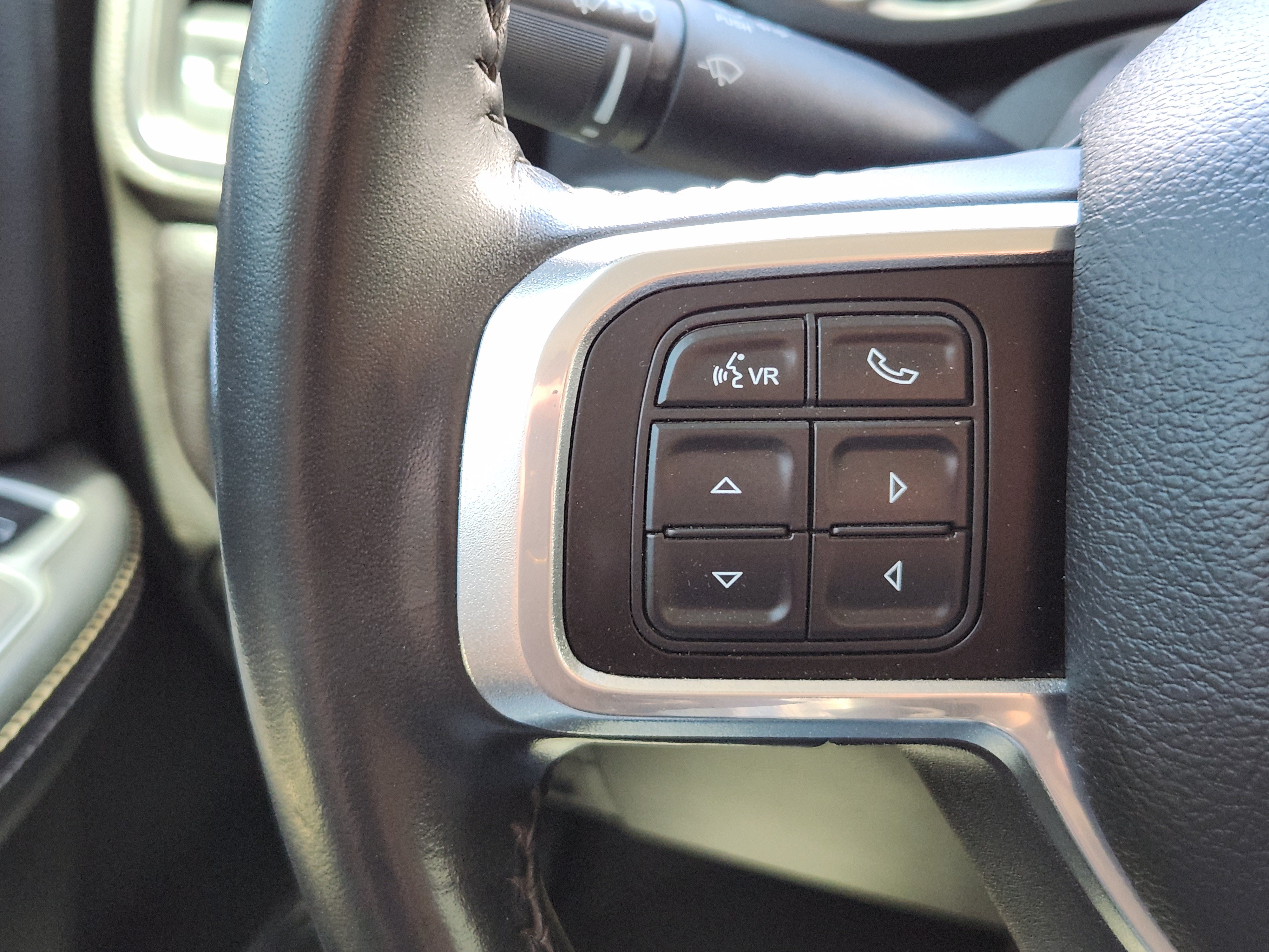Used 2022 RAM 2500 Laramie AWD/4WD image 29