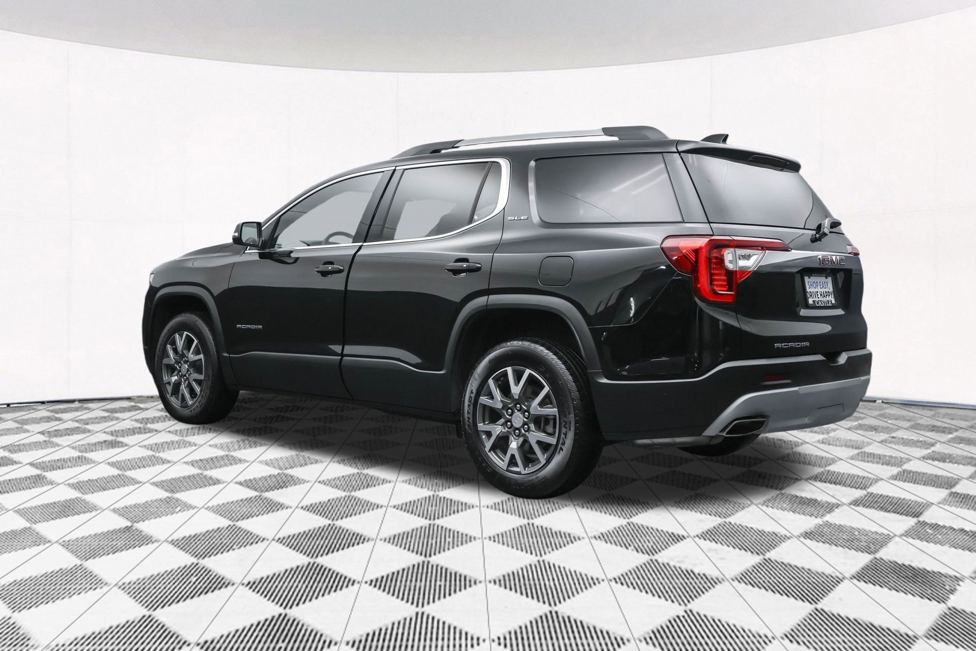 Used 2023 GMC Acadia SLE w/ Driver Convenience Package image 14