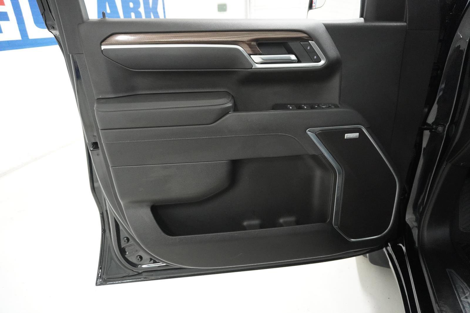 Used 2025 Chevrolet Silverado 1500 RST w/ Texas Edition Plus image 10