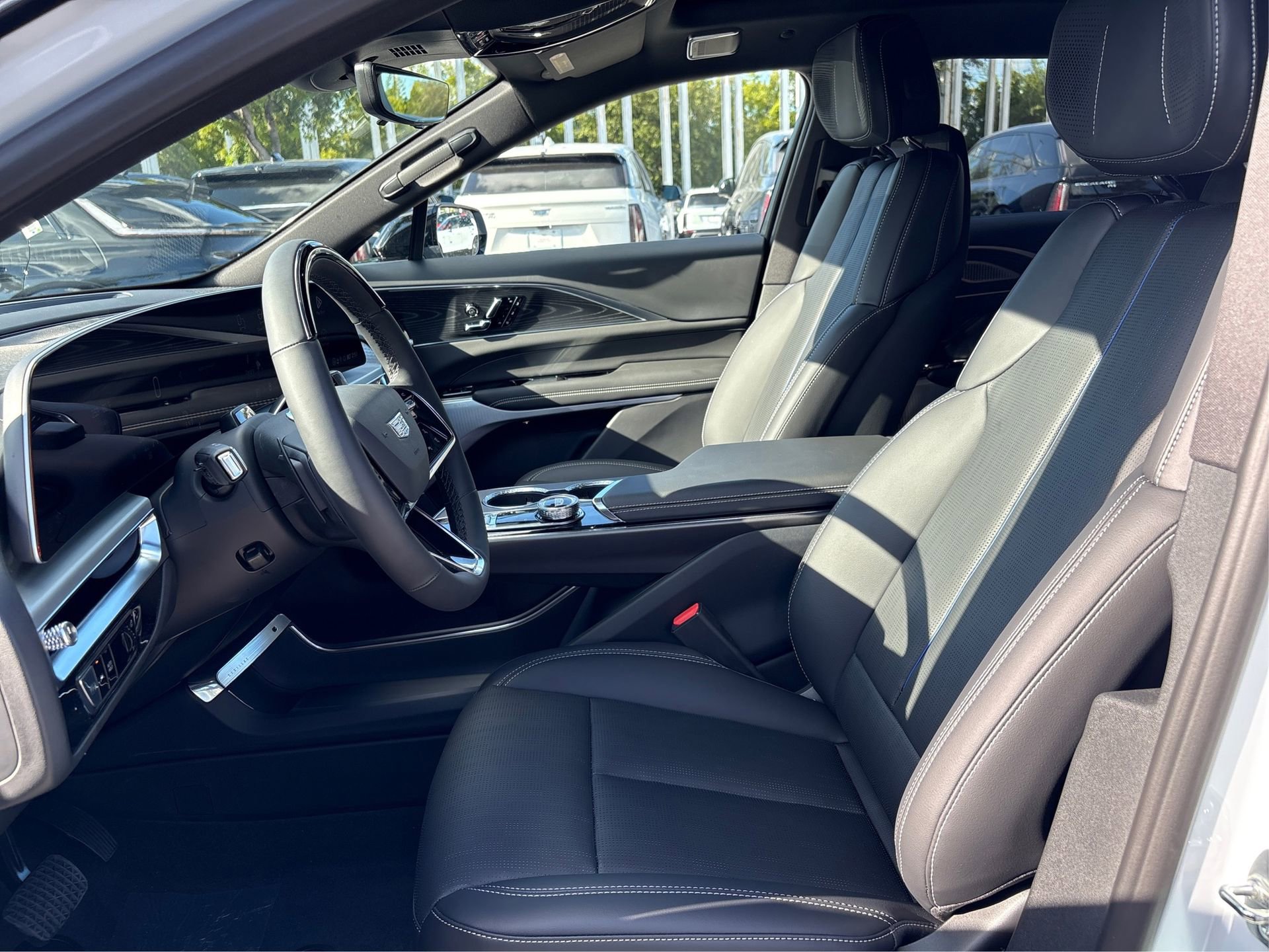 Used 2026 Cadillac Lyriq Premium Sport image 9