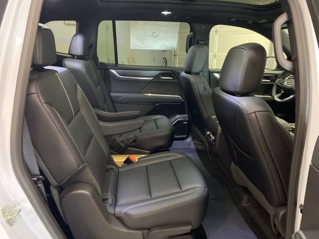 New 2026 GMC Acadia Elevation w/ Black Edition image 13