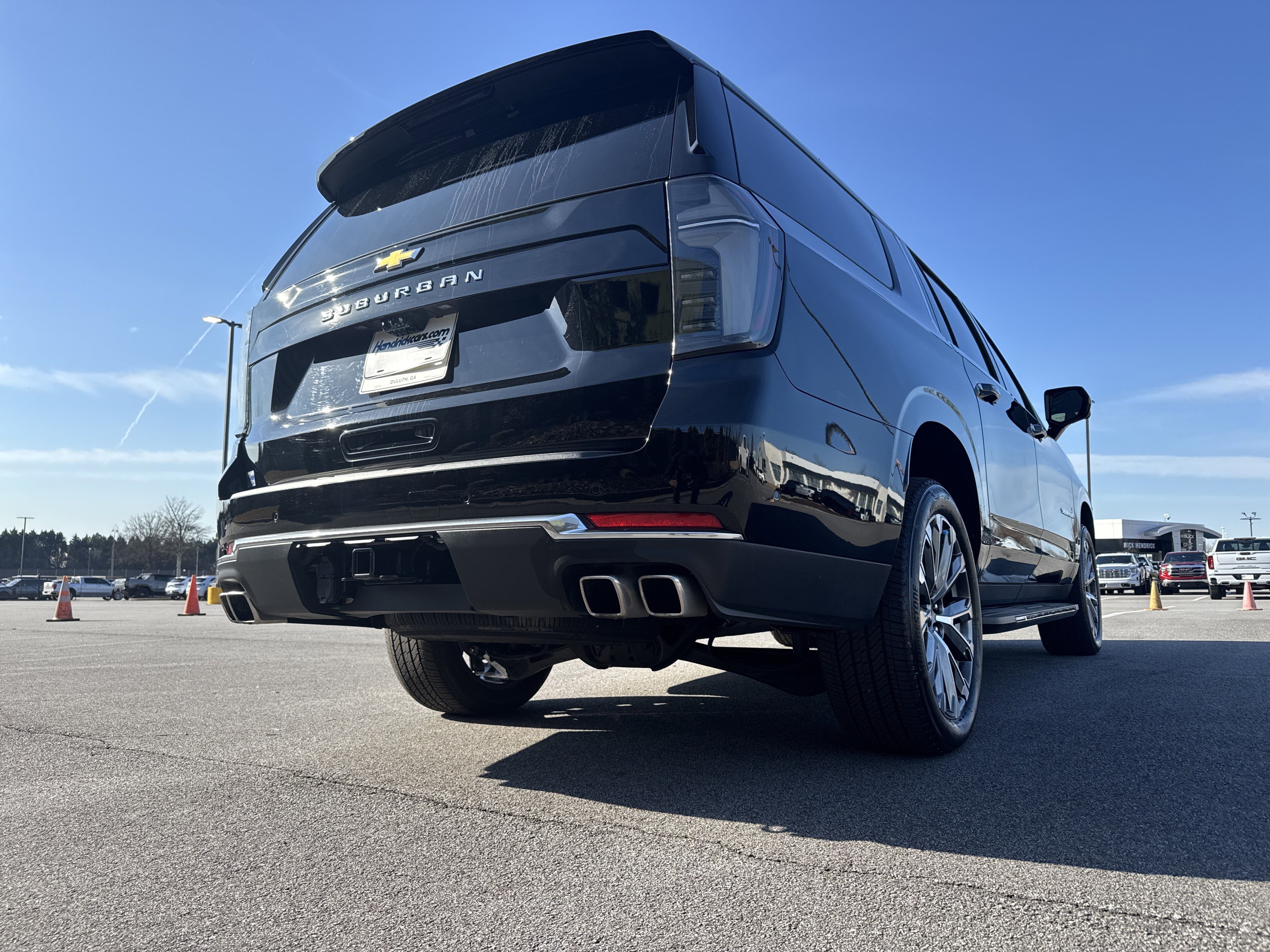 Used 2025 Chevrolet Suburban High Country w/ Sun And Tow Package image 10