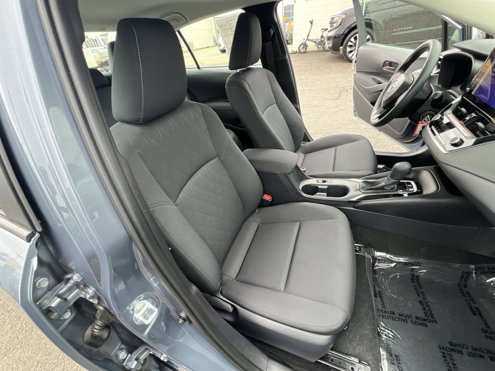 Used 2026 Toyota Corolla LE FWD image 33