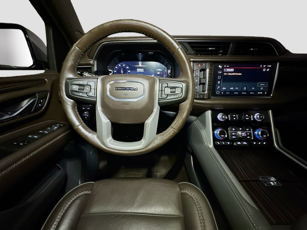 Used 2022 GMC Yukon XL Denali AWD/4WD image 31