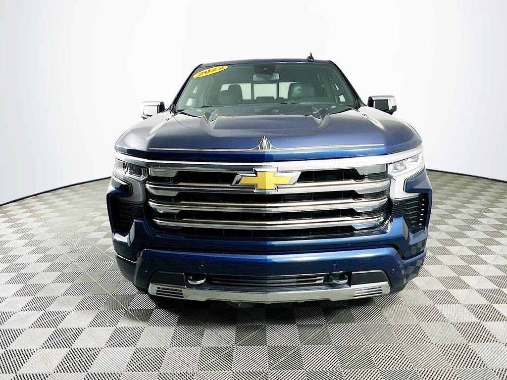 Used 2022 Chevrolet Silverado 1500 High Country w/ High Country Premium Package image 4