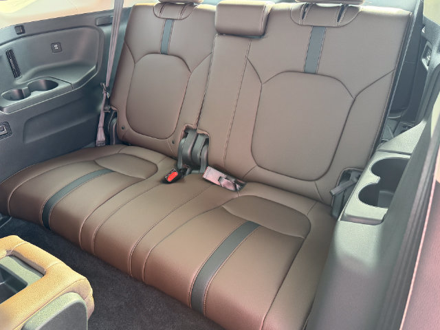 Certified 2026 Honda Pilot Touring image 18