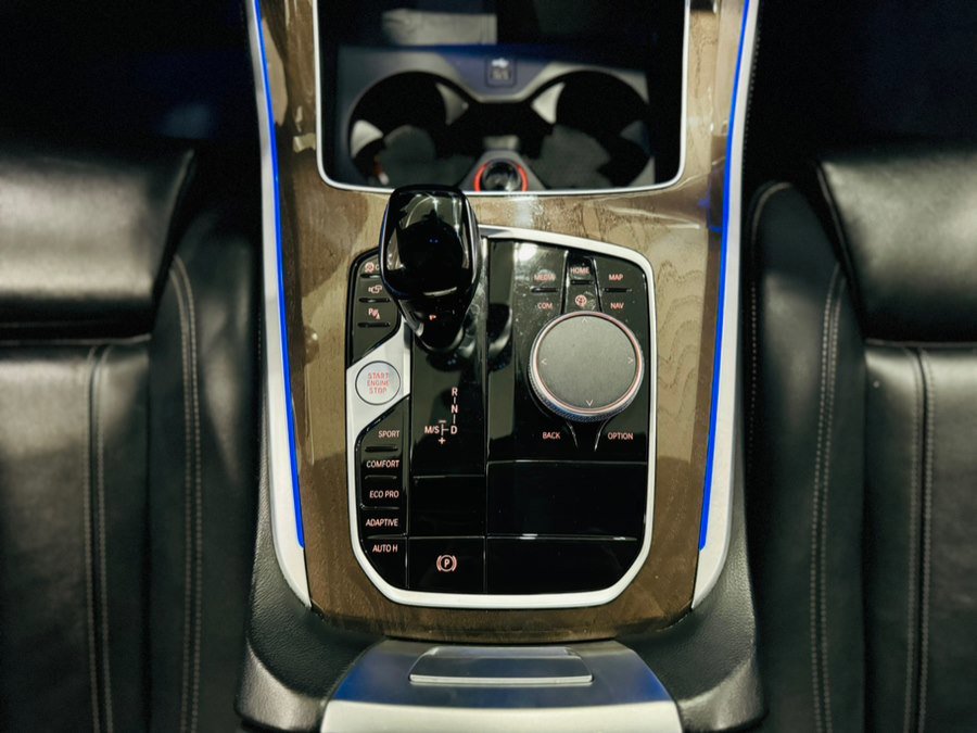 Used 2022 BMW X5 sDrive40i w/ M Sport Package image 31