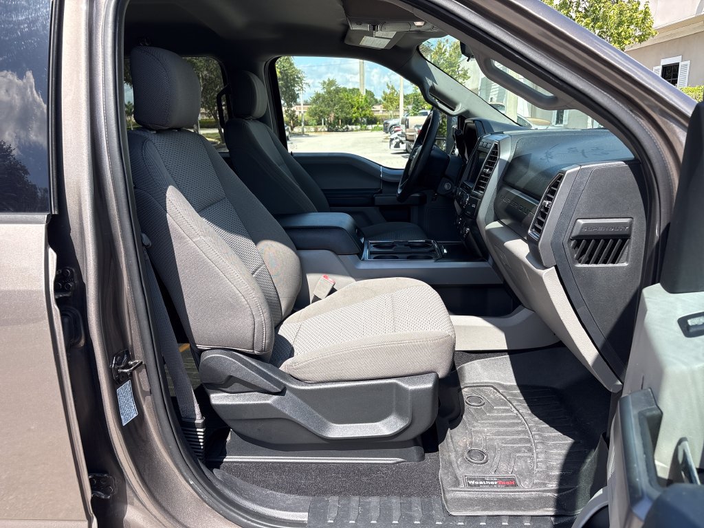 Certified 2019 Ford F450 XLT w/ XLT Premium Package AWD/4WD image 6