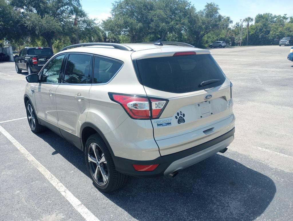 Used 2018 Ford Escape SEL FWD image 2