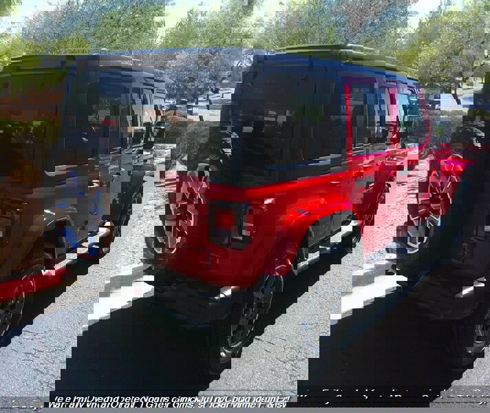 Used 2019 Jeep Wrangler Unlimited Sahara image 6