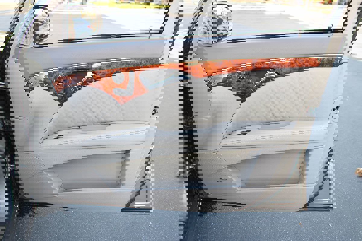 Used 2004 Mercedes-Benz E 320 Sedan image 37