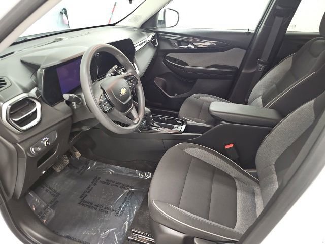 Used 2024 Chevrolet TrailBlazer LT w/ Driver Confidence Package image 14
