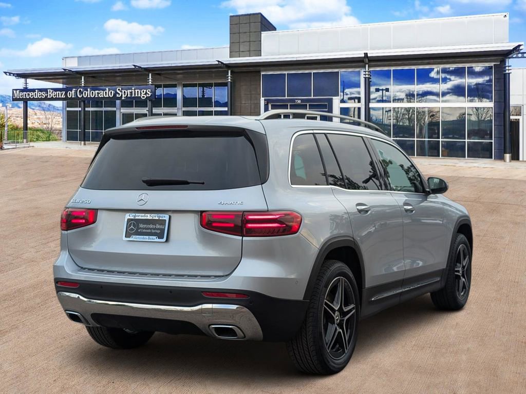 New 2026 Mercedes-Benz GLB 250 4MATIC image 5