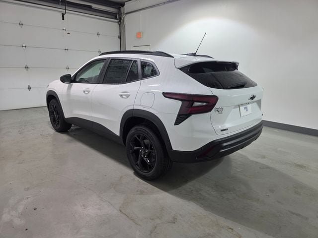 New 2026 Chevrolet Trax LT w/ Driver Confidence Package FWD image 5