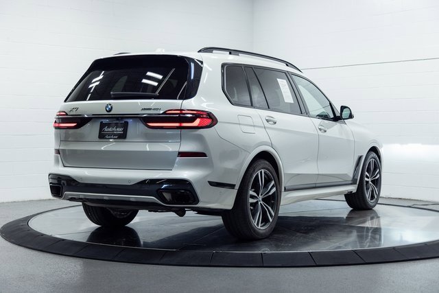 Used 2023 BMW X7 xDrive40i w/ M Sport Package image 10