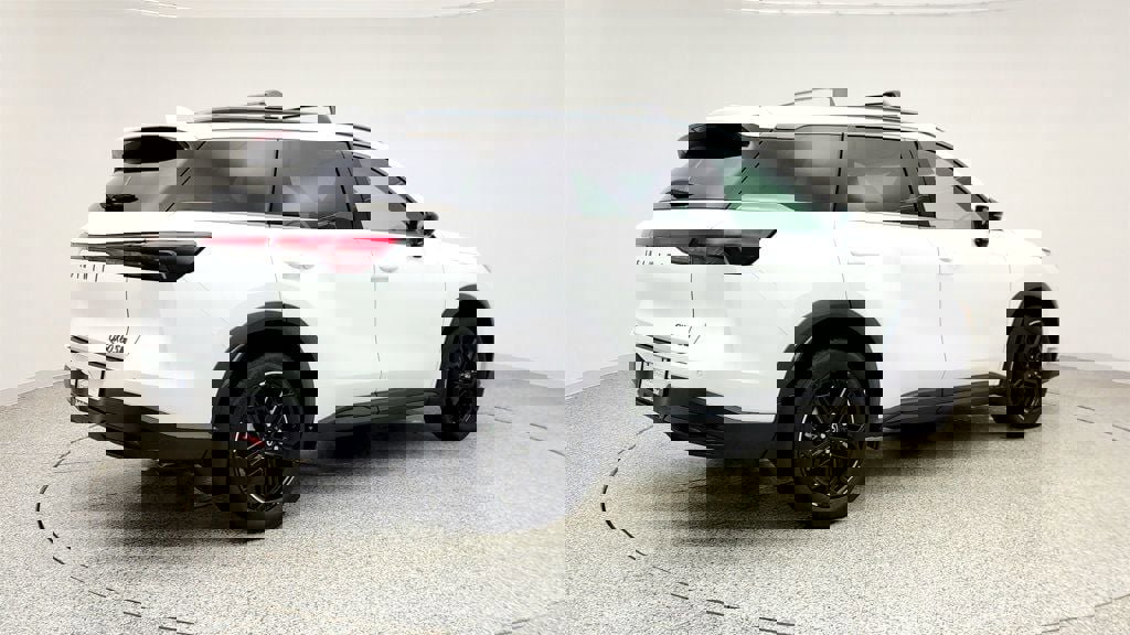 Used 2026 INFINITI QX60 Sport w/ Dark Cargo Package image 5