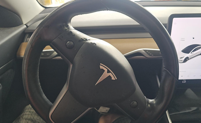 Used 2018 Tesla Model 3 Long Range RWD image 8