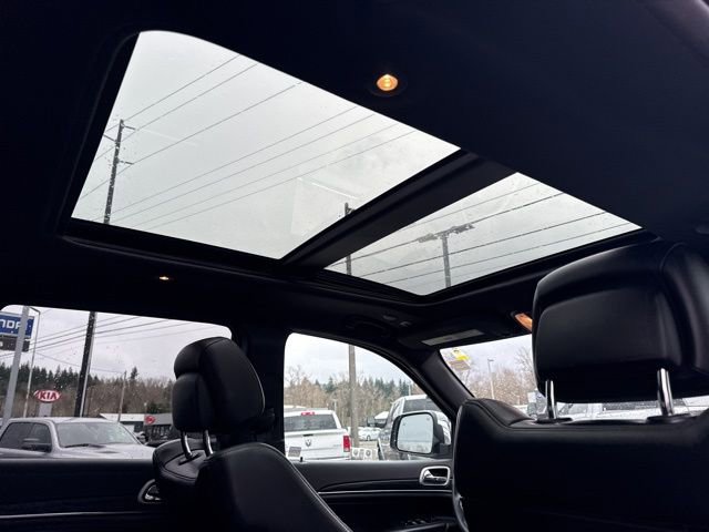 Used 2020 Jeep Grand Cherokee Limited w/ Luxury Group II image 15