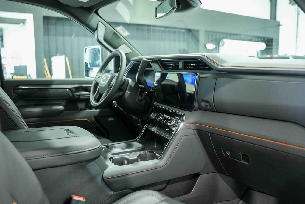 Used 2026 GMC Sierra 2500 AT4 image 15