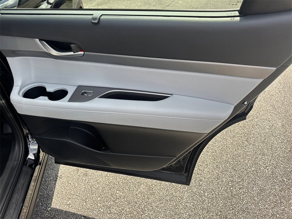 Used 2022 Hyundai Palisade SEL w/ 8P Bench Seat Package image 16