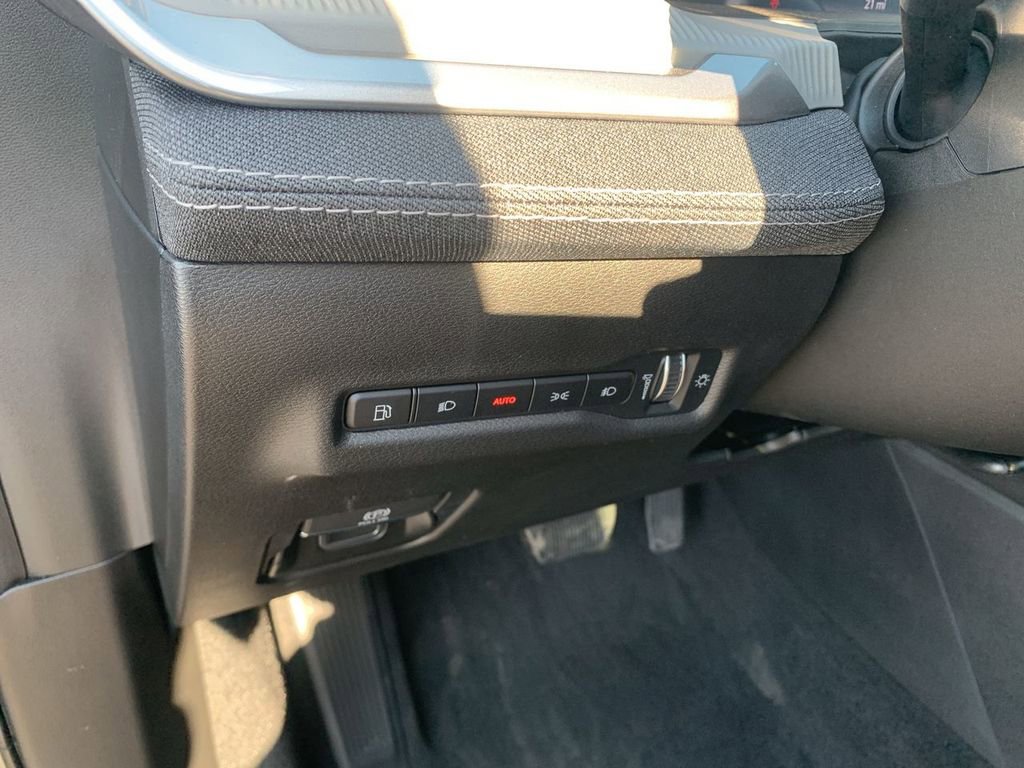 New 2026 Jeep Cherokee Laredo AWD/4WD image 19